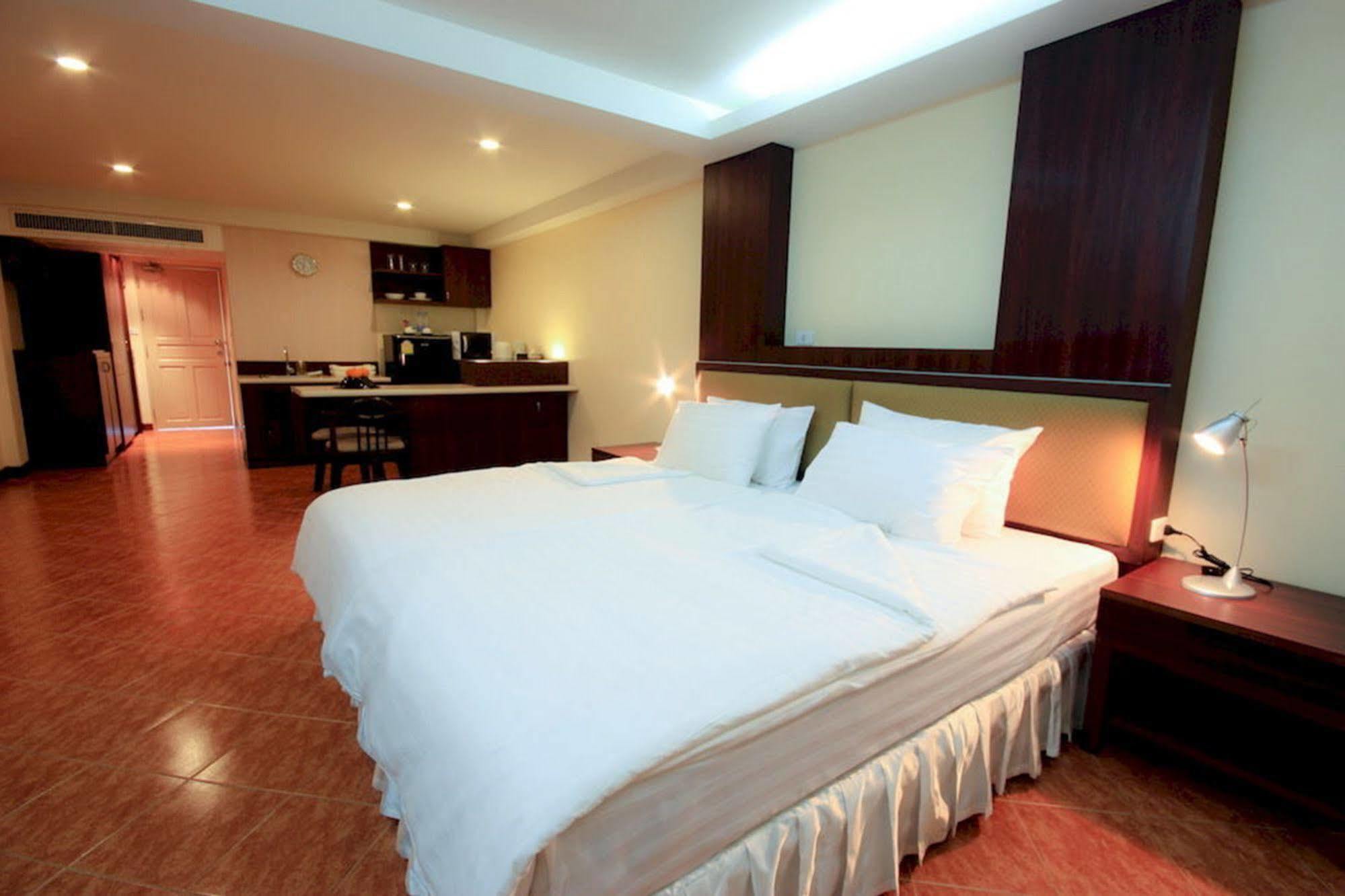 Kamala Sea View Appartement Buitenkant foto